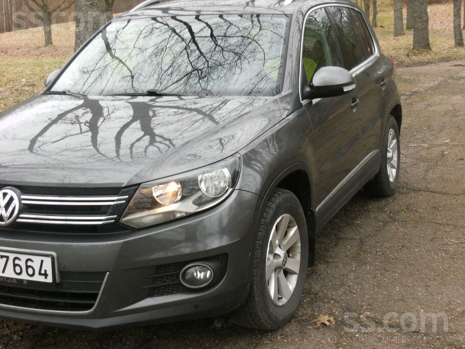Volkswagen Pārdodu koptu, uzticamu VW Tiguan 2012. gads 2, 0 