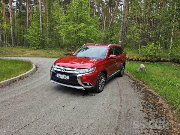 Kopts auto labā stāvoklī. Salons bez nolietojuma pazīmēm.