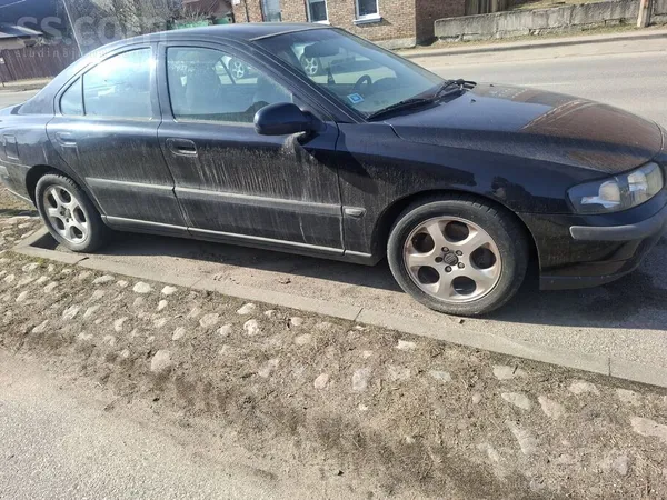 Volvo Pārdodu Volvo S60, Manuāla ātrumkārba. laba stavok