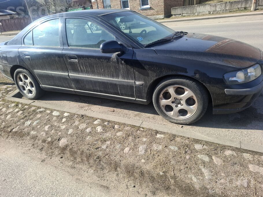 Pārdodu Volvo S60, Manuāla ātrumkārba. laba stavokli gan tehniski, gan vizuā