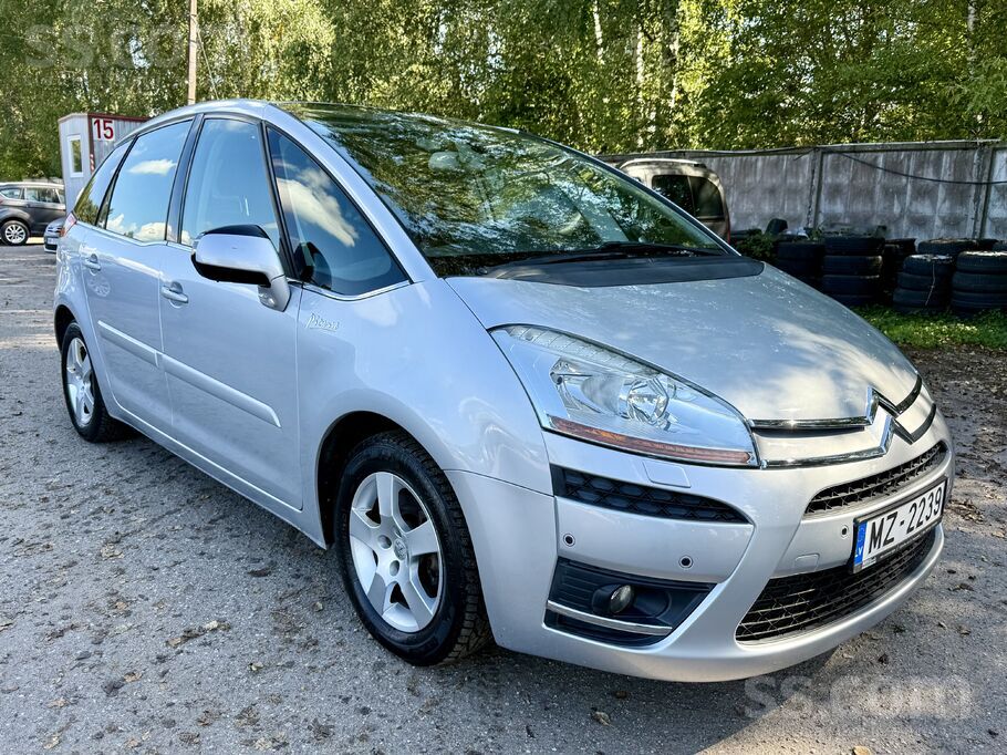 Citroën C4 Picasso Exclusive 2.0 Hdi 110 kW (150 Zs)
Возможен обмен и лизин