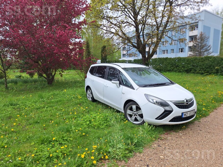 Pārdod Opel Zafira C Sport Tourer.