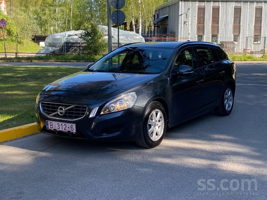 Volvo Volvo V60, ekonomisks 1.6 dīzelis, manuālā ātrumkā