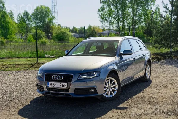 Audi Audi A4 ar 2.0 litru dīzeļdzinēju un automātisko t