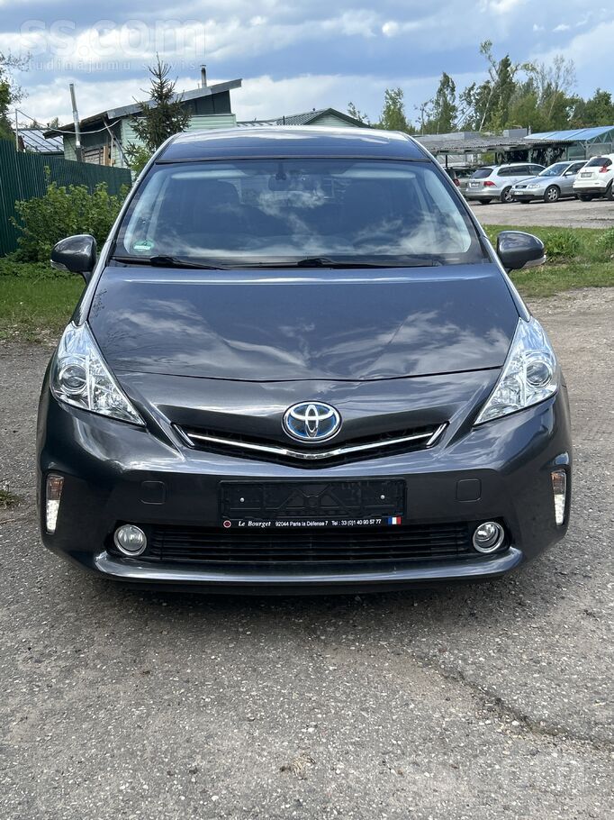 Toyota Toyota Prius Plus 1.8 benzin gibrid. Только из Гер