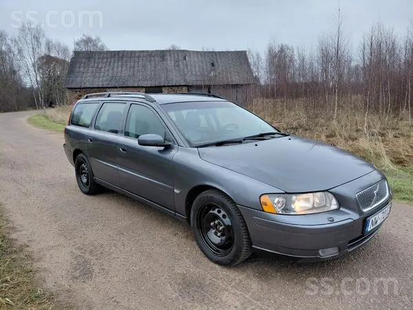 Volvo Pārdod volvo v70 laba stāvoklī, 2.4d(136kw), tikko