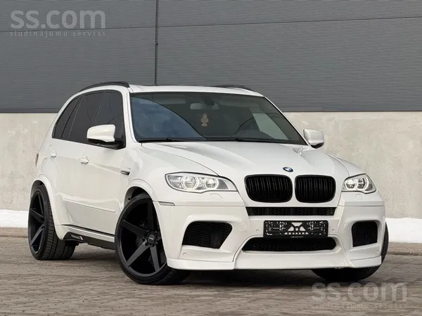 BMW X5m 555z. s. M Drivers Package Exterior Piano Blac