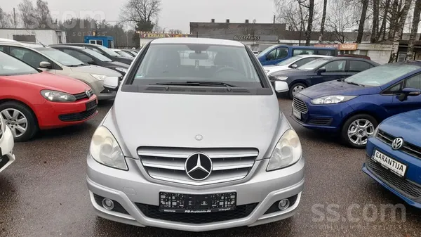 Mercedes Ideālā stavokļī. Iespējams līzings un maiņa. 
