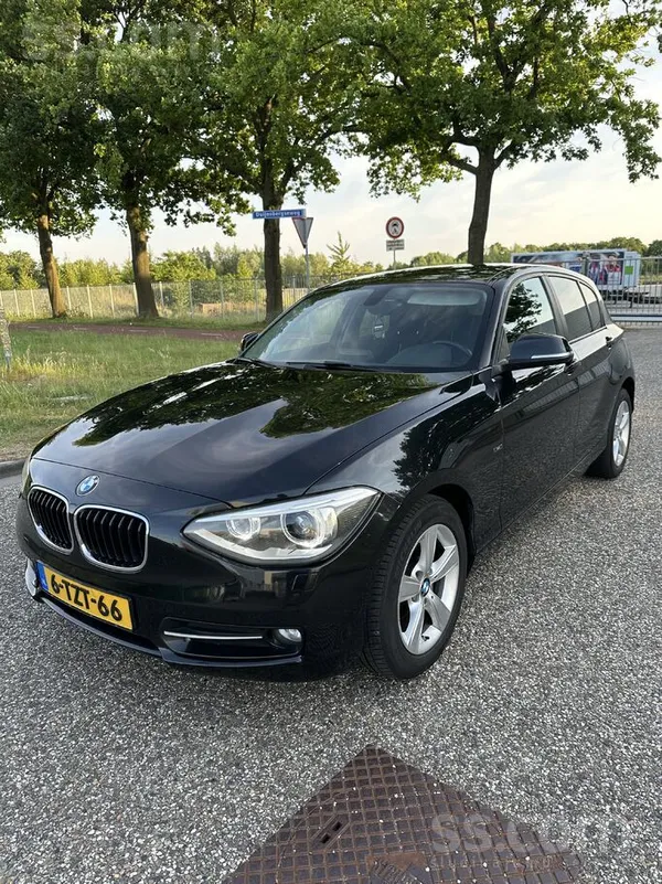 BMW BMW 116i Sport Line Benzīns. 