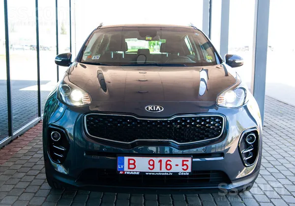 Kia Sportage Crdi 1.7 (Dīzeļdegviela) 85Kw/115Zs
Divas aizdedzes atslēgas.