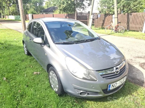 Opel Pārdod Opel Corsa labā tehniskā stāvoklī. Jaunas z