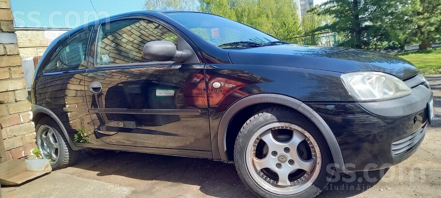 Opel Pārdodu automašīnu labā stāvoklī. Ir vizuāli defek