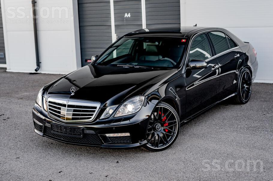 Mercedes-Amg E63 for sale with full optional equipment. Rare model with face