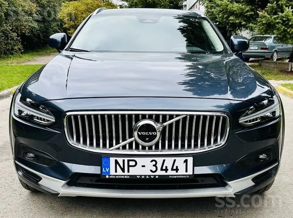 Volvo V90 - 1