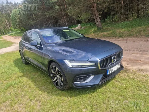 Volvo Inscription komplektācija D3 motors 110kw pirms ga