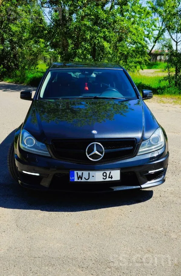 Mercedes Pārdodu labi koptu un uzturētu auto. Tehniski un v