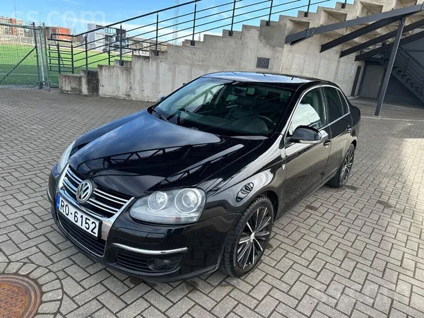 Volkswagen Pārdodu VW Jetta Gli 2.0 benzīna dzinējs 110kw (14