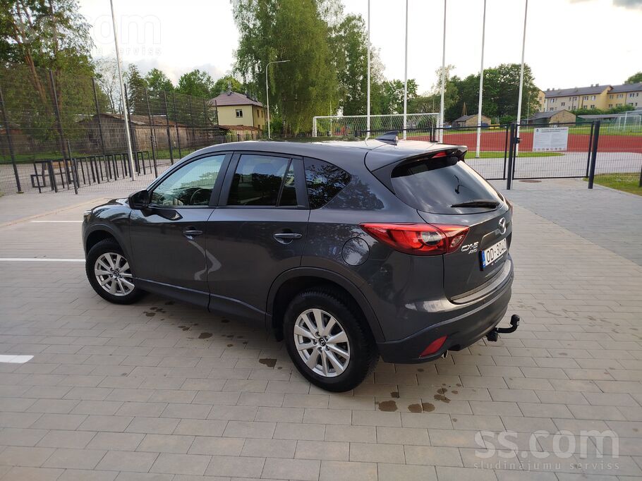 No Francijas ievesta un piereģistrēta Mazda Cx5 Awd 2.2d/110kw. Auto labā vi