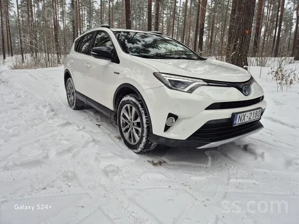 Toyota Rav4 Awd Hybrid 2.5 Benzīns/hybrid, 114 kW/197 Zs,
