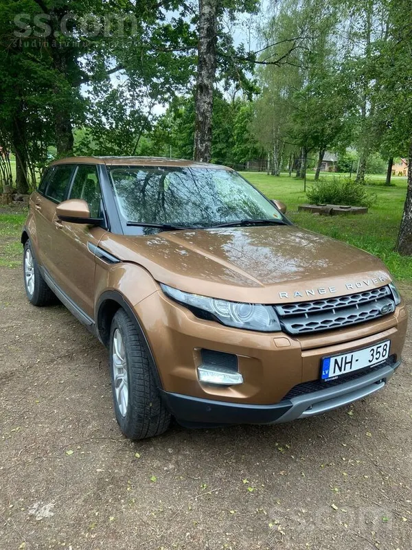 Land-rover Pārdod Range Rover Evoque, kas aprīkots ar uzticam