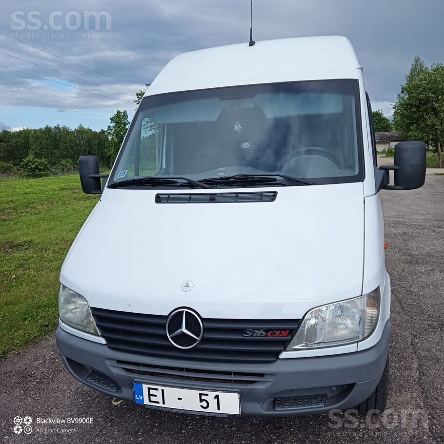 Mercedes Auto pārdodas bez numura. Ļoti labā stavoklī.
