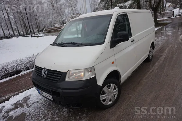 Volkswagen Pārdodu VW Transporter T5 kravas furgonu ar 2 sēdv