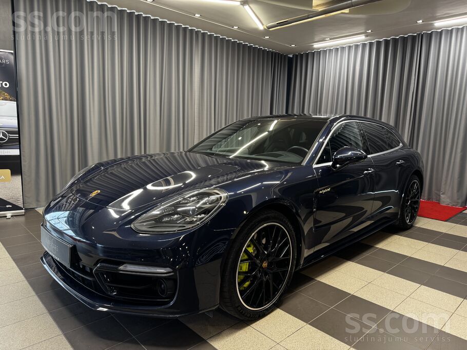 Garantija. Porsche Panamera Sport Turismo 4S Plug in E-hybrid 412kw560hp.