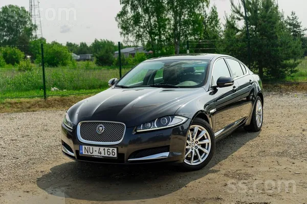 Jaguar Jaguar XF ar 2.2 litru dīzeļdzinēju un automātisko