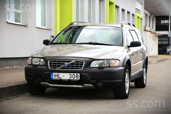 Volvo Automāts , ādas salons ar apsildi un atmiņu , piln