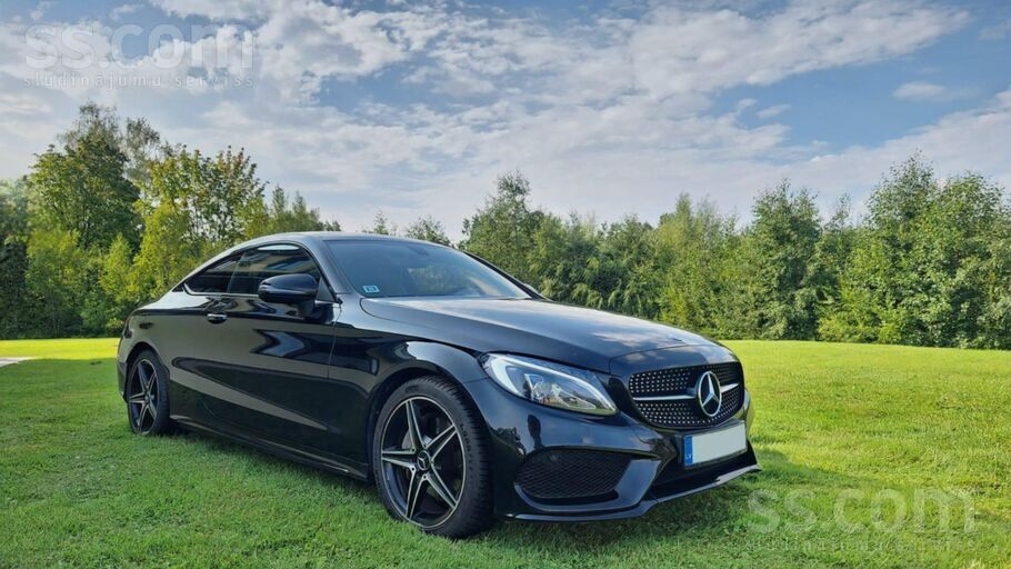 Mercedes Saimnieks pārdod savu auto. Visas apkopes veiktas 
