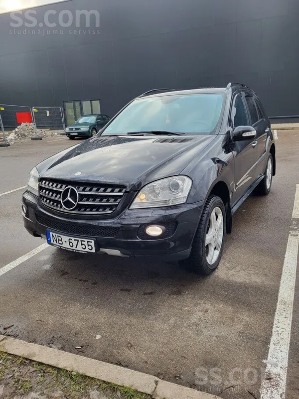 Mercedes Продаю машину в хорошем состоянии, не битая, не рж