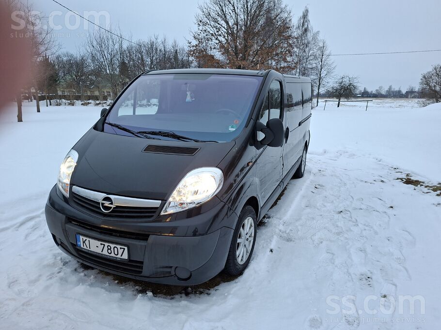 Opel Pārdod Opel Vivaro 2, 5D. , ar deviņām sēdvietām u