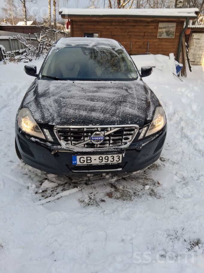 Teicamā tehniskā kārtībā, papildus ieguldījumus neprasa. Ļoti uzticams un ko