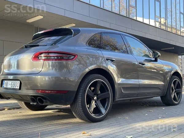 Porsche Tiek tirgots Porsche Macan S. Auto labā Tehniskā k