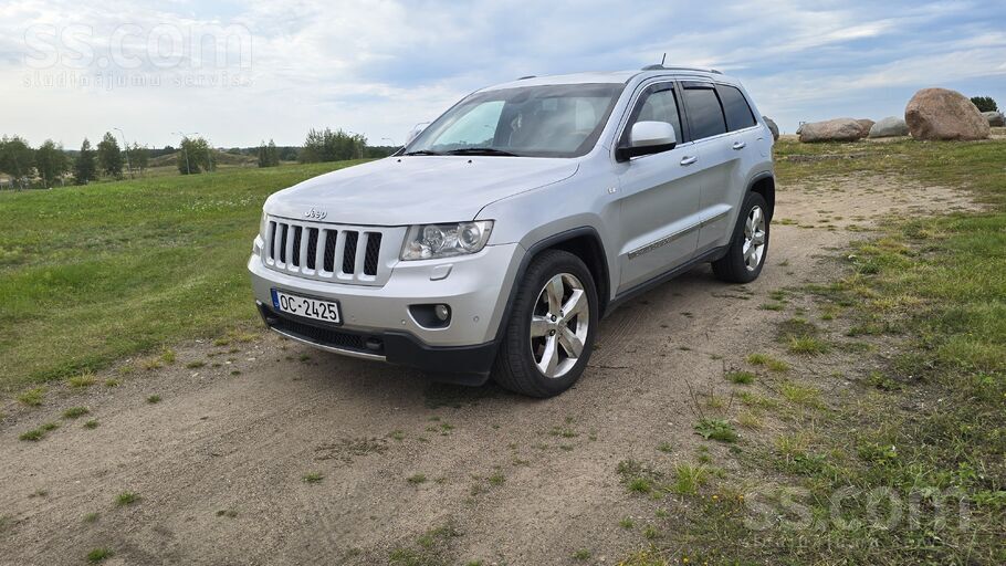 Overland. Авто в очень хорошем, досмотренном состоянии. Не была битой. Ездил