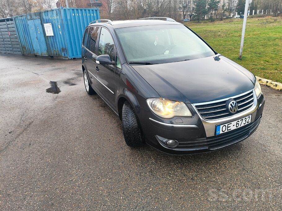 Volkswagen VW Touran 2.0Tdi 125kw, Automāts, Sēdekļu apsilde,