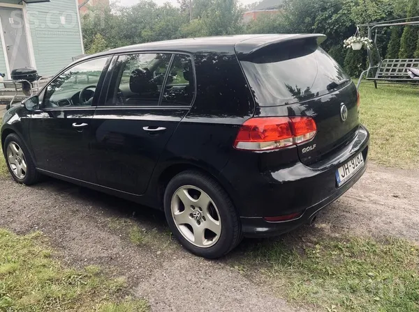 Volkswagen Auto tehniski un vizuāli labā kārtībā. Nesen mainī