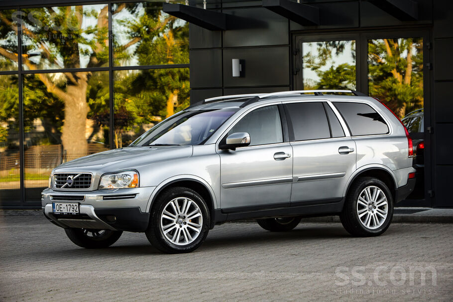 Volvo Volvo XC 90 2.4 D5, 7 vietas.