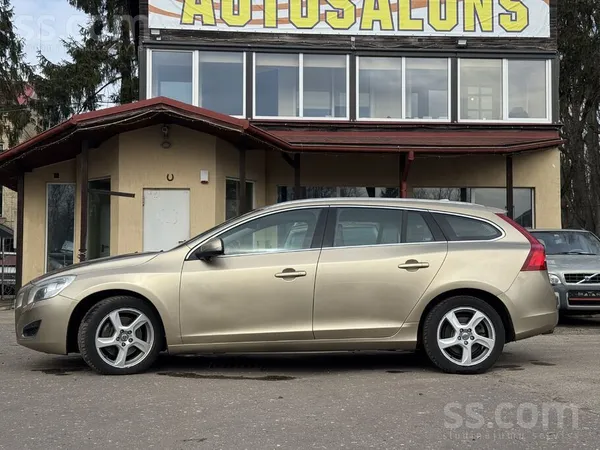 Volvo Ievests Volvo V-60 Summum , 2, 0T 1999cm3 149 kw, 