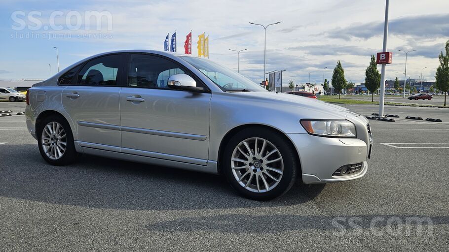 Комфорт бизнес-класса с расходом Малолитражки

Продаю ухоженный и очень экон