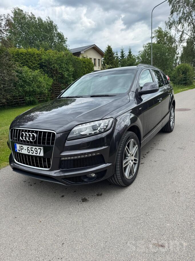 Q7 3.0Tdi 180 kw/245 Zs
S-Line 

Elektriski regulējams ādas apdares salon