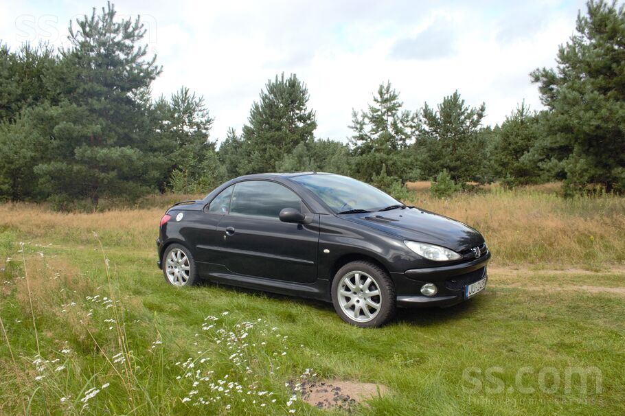 Pārdodu ekonomisku Peugeot 206cc 1.6hdi kabrioletu ar cieto jumtu labā tehni
