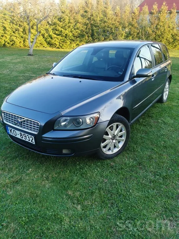 Volvo Продаю Volvo V50 , дизель 2.0 100kw.