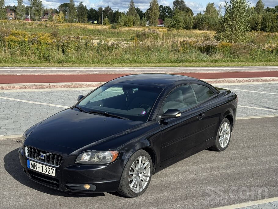 Pārdodu mūsu ģimenes loloto un mīlēto auto, diemžēl šī mašīna priekš mums pa