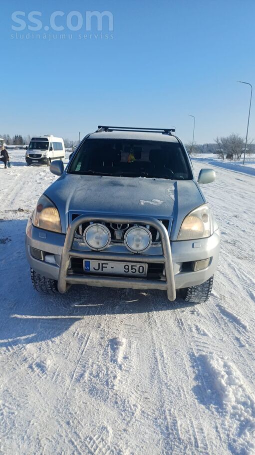 Машина в хорошем техническом и визуальном состоянии, свежий техосмотр, все о