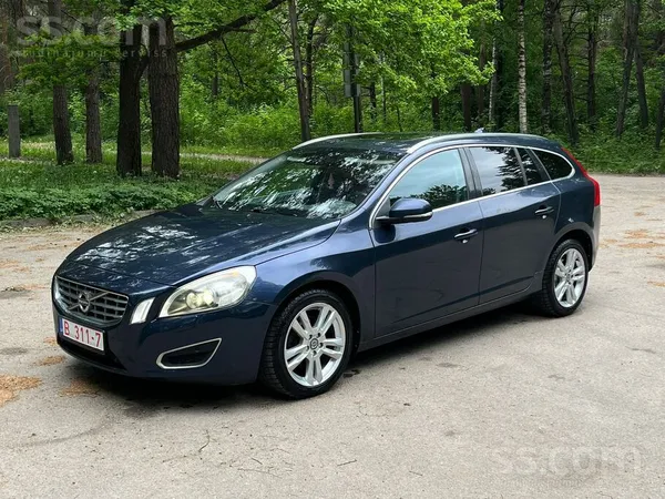 Volvo Volvo V60 Summum, jauna ta, ekonomisks 2.0 dīzelis