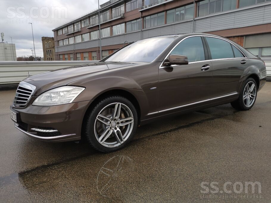 MB S500 Long 4Matic 4.7L W221 320kw. Ļoti pilna komplektācija. Auto ļoti lab