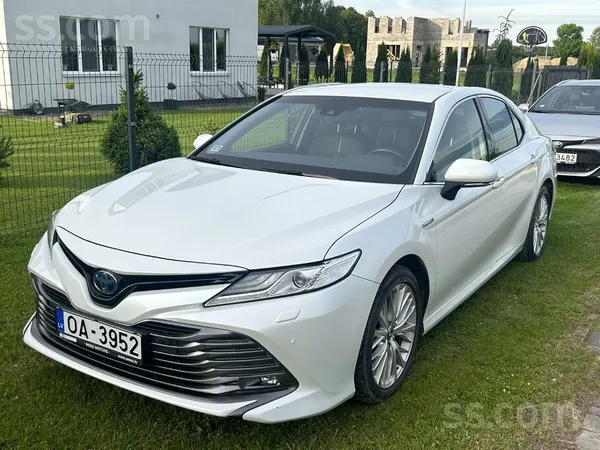 Auto loti labā stāvoklī, 
131kw. Pārdod privātpersona. 
Krāsa balta perlam