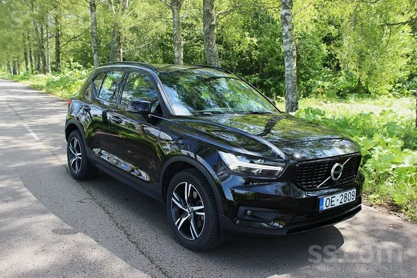 Xc40, 2.0d D4 140kW, Awd, R-Design
Automašīna ļoti labā tehniskā un vizuālā