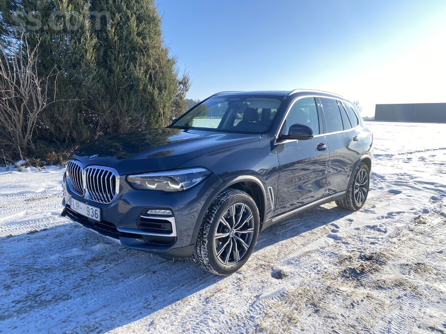 BMW Pārdodu BMW X5 Xdrive30D, 195kw/265zs. Pneimopieka